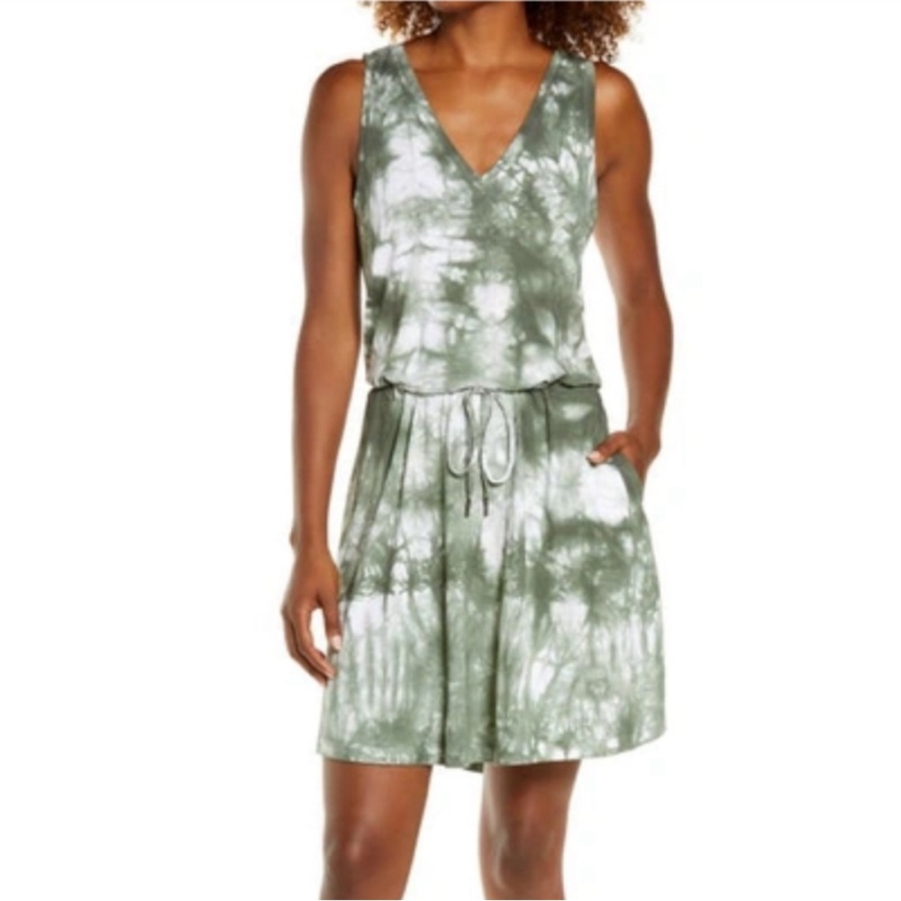 Sweaty Betty Tie-Dye Super Comfy Sleeveless Dress. Size M